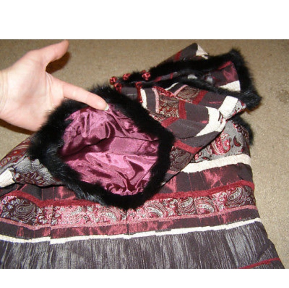 New luxurious fur trim vest from Nepal XS/S 2-6 - Picture 3 of 8